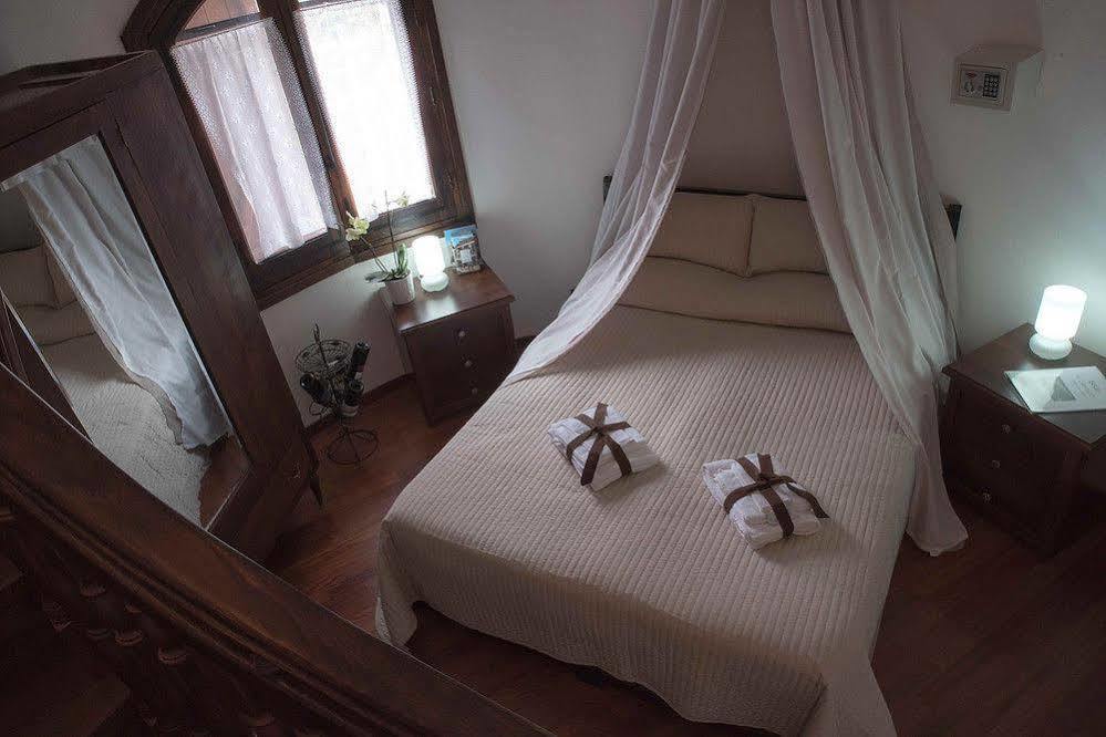 Castello Bed & Breakfast Valguarnera Caropepe Exterior photo